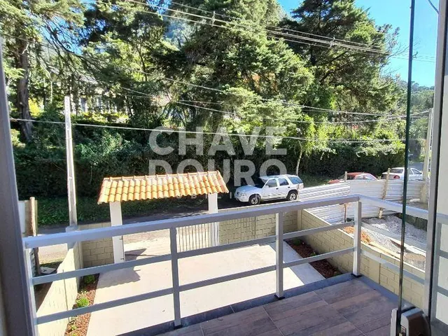 Imagem 3: Casa independente, nova e com 4 Suítes, para venda na Granja Guarani em Teresópolis RJ
