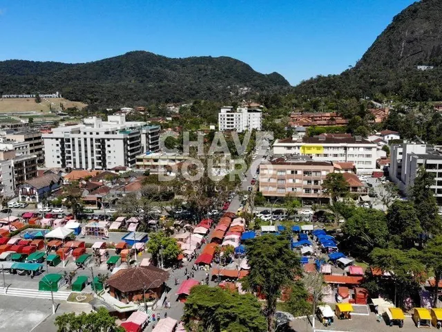 Imagem 4: Apartamento de 2 Quartos e 1 Quarto de Serviço, para venda no Alto em Teresópolis