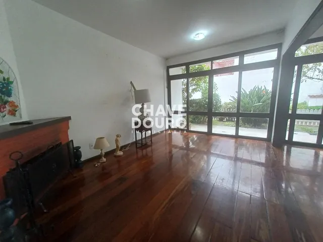 Imagem 4: Casa em Condomínio com 4 Quartos (2 suítes) no Alto, Teresópolis