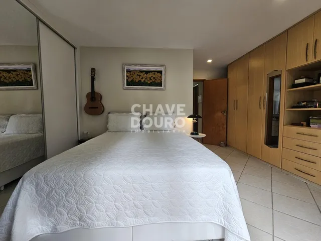 Imagem 1: ALUGUEL - Apartamento de 2 Quartos (sendo 1 suíte com varanda) + Dependência e 1 Vaga