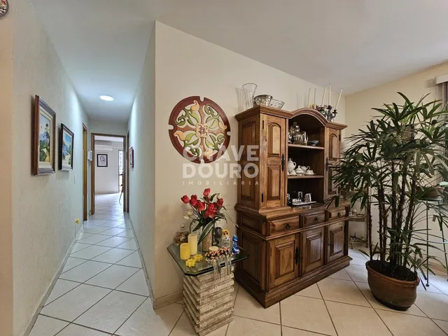 Imagem 3: ALUGUEL - Apartamento de 2 Quartos (sendo 1 suíte com varanda) + Dependência e 1 Vaga
