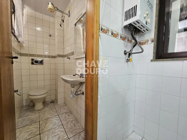 Imagem 6: ALUGUEL - Apartamento de 2 Quartos (sendo 1 suíte com varanda) + Dependência e 1 Vaga
