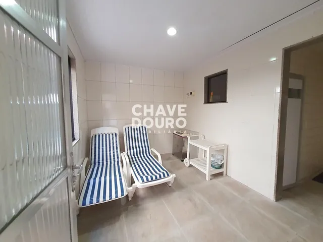 Imagem 4: ALUGUEL - Apartamento de 2 Quartos (sendo 1 suíte com varanda) + Dependência e 1 Vaga