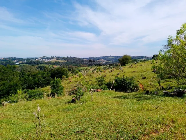 Imagem 11: Sítio À Venda em Vinhedo-Sp, Bairro Monte Alegre, com 1 Quarto, 1 Banheiro e 90.000 M² de Área. Confira!