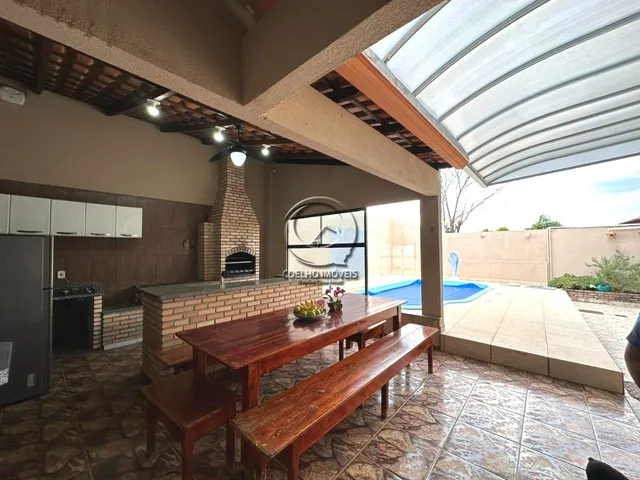 Imagem: RUA 8 LINDA CASA CONTEPORANEA 4 QUARTOS