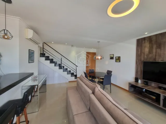 Imagem 3: Quadra 206 Apartamento duplex de 80m² com 2 suítes e 2 vagas, reformado e com vista