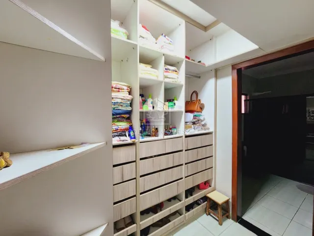 Imagem 12: SHA CONJUNTO 05 OPORTUNIDADE ÓTIMA CASA COM 03 SUÍTES E EXCELENTE ESPAÇO COM