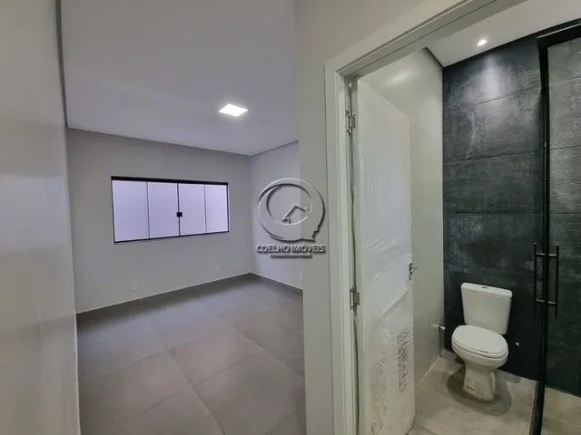 Imagem 10: MARAVILHOSA CASA NOVA COM 3 SUÍTES E LAZER EM CONDOMINIO FECHADO À VENDA - ARNIQUEIRA