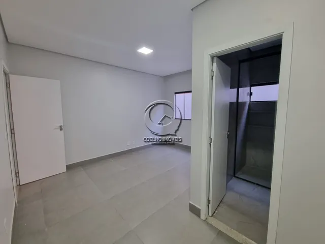 Imagem 12: MARAVILHOSA CASA NOVA COM 3 SUÍTES E LAZER EM CONDOMINIO FECHADO À VENDA - ARNIQUEIRA