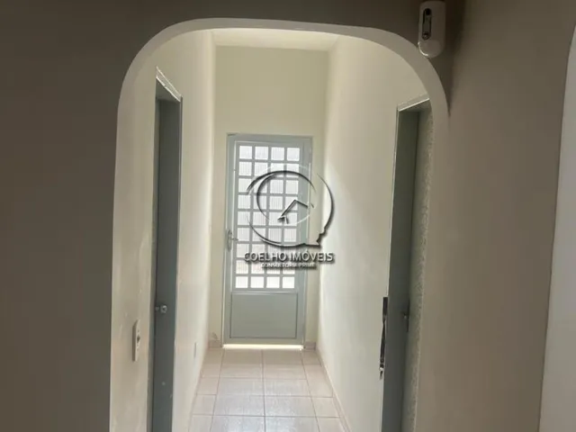 Imagem 6: OPORTUNIDADE: CASA COM 4 QUARTOS, SENDO 1 SUÍTE, AMPLA ÁREA VERDE E ÁRVORES