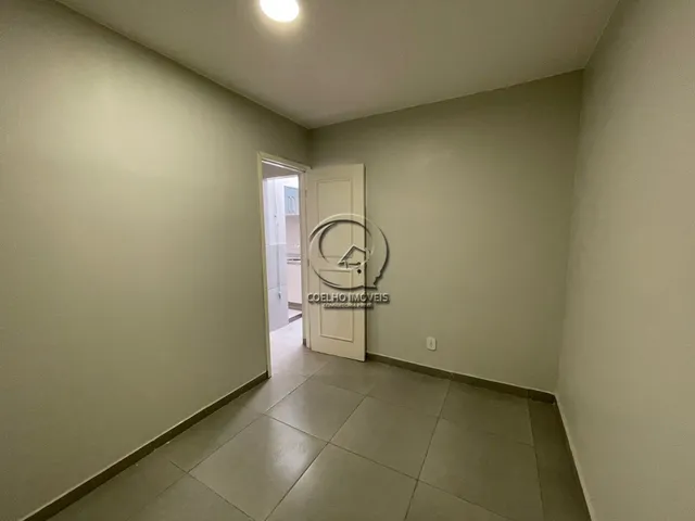 Imagem 8: EXCELENTE KIT TODA REFORMADA, DIVIDA E COM ELEVADOR NA SCLRN 716 ASA NORTE