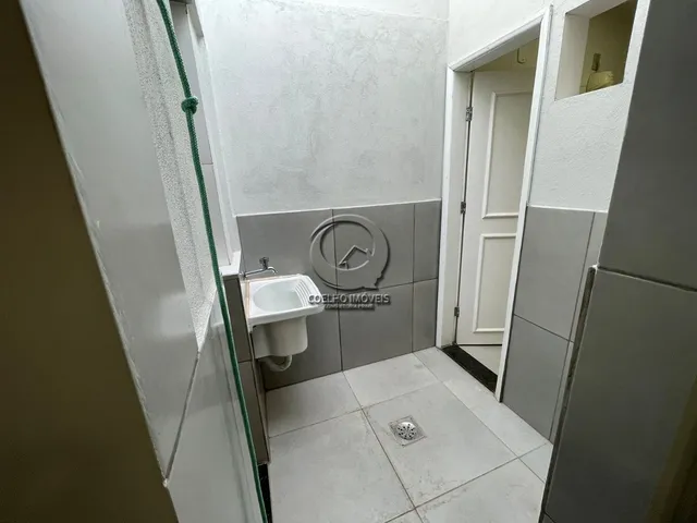 Imagem 5: EXCELENTE KIT TODA REFORMADA, DIVIDA E COM ELEVADOR NA SCLRN 716 ASA NORTE