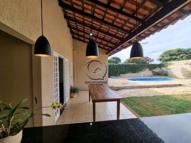 Imagem: CASA 3 SUÍTES TÉRREA - CONDOMÍNIO FECHADO