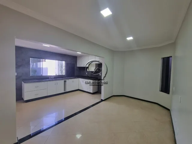Imagem 16: CASA MARAVILHOSA MUITO ESPAÇOSA E BEM DIVIDIDA COM 03 QUARTOS 02 SUÍTES COM SACADA E