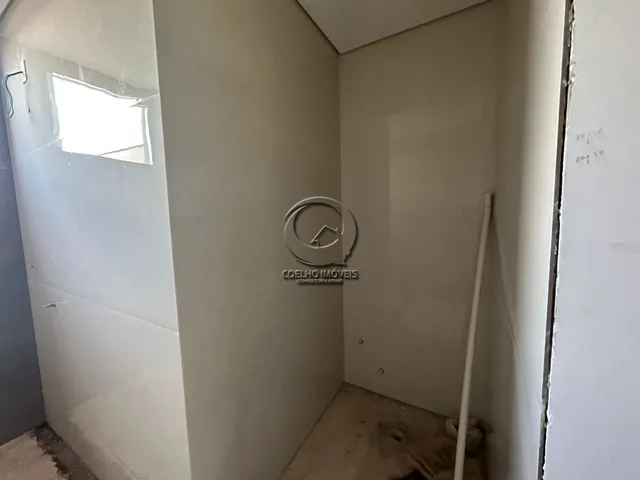 Imagem 16: CASA ESPETACULAR NOVA COM 04 SUÍTES NO MELHOR CONDOMÍNIO DE ARNIQUEIRAS COM PISCINA
