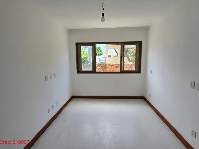 Imagem 4: Excelente casa Duplex, 4 suítes + Home Office, Alto padrão, Nova, Piscina e Área