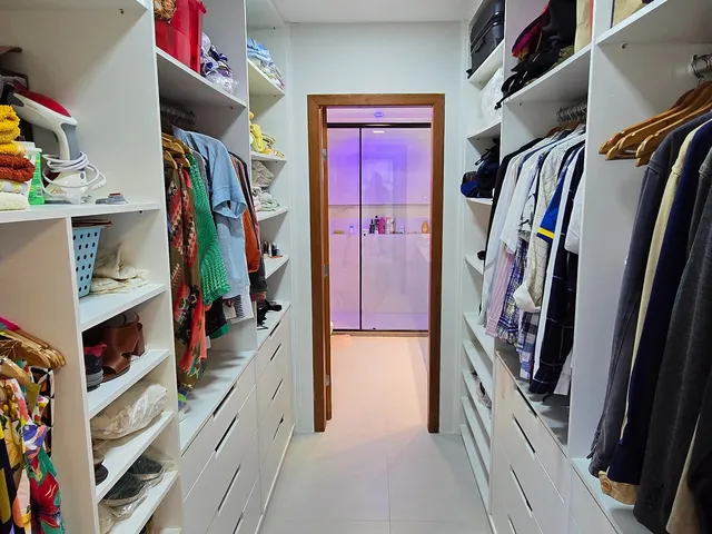 Imagem 5: Maravilhosa casa Duplex, 4 quartos, sendo 2 suítes, excelente acabamento, Abrantes