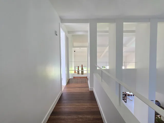 Imagem 7: Maravilhosa casa Duplex, 4 suítes, Área verde ampla, Árvores Frutíferas, integrada