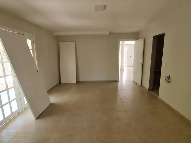Imagem 12: Excelente casa Duplex 5 suítes, terreno amplo com lagoa, Busca Vida, Camaçari, BA