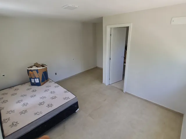 Imagem 3: Excelente casa Duplex 5 suítes, terreno amplo com lagoa, Busca Vida, Camaçari, BA
