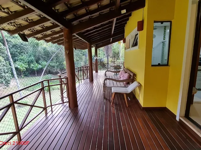 Imagem 2: Maravilhosa casa 4 quartos + Edícula com suíte, Estilo Sítio, Área verde ampla