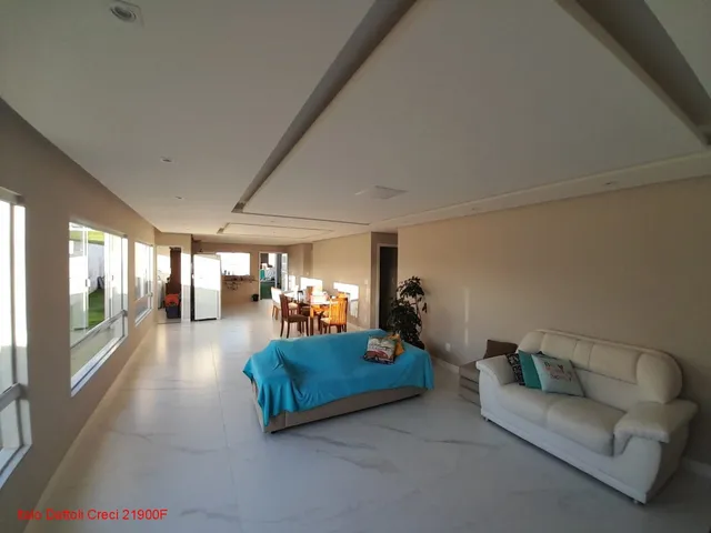 Imagem 7: Excelente Oportunidade, casa Duplex, 5 suítes, nascente, bem ventilada, Alphaville