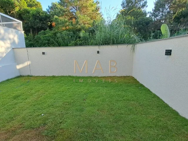 Imagem 5: Casa Geminada de Alto Padrão à Venda em Ótima Localização na Praia de Ingleses