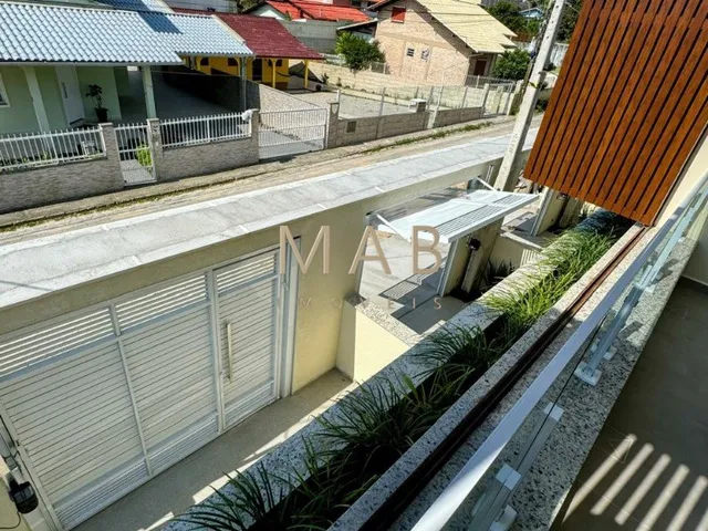 Imagem 16: Imperdível casa de 3 quartos, 1 suíte, 2 salas, 2 banheiros, 2 vagas na cidade de