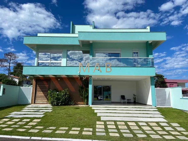 Imagem: Casa de alto padrão com 300 m² privativos