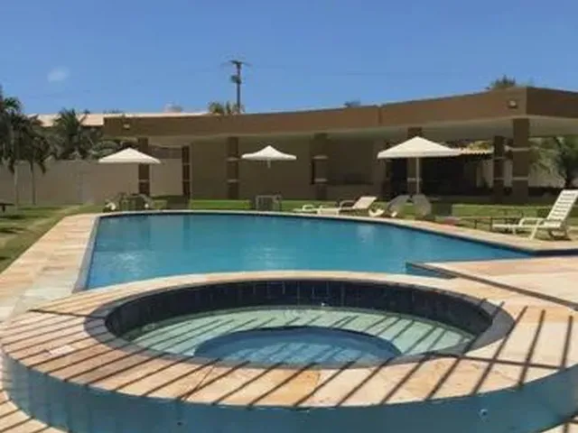 Imagem: Casa Localizada na Praia do Pacheco, À