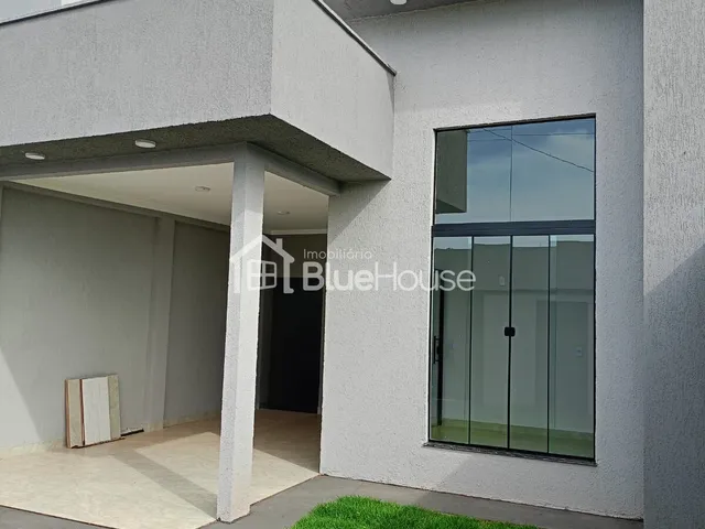 Imagem: A casa possui 2 Dormitórios, 2 Suítes, 3 Banheiros, 2