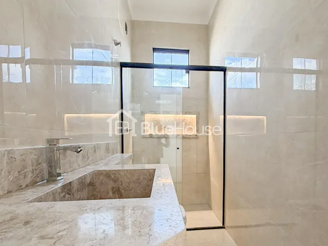 Imagem 3: Casa de 3 Quartos sendo 1 suíte em acabamento Premium no Vila Oliveira - Aparecida de