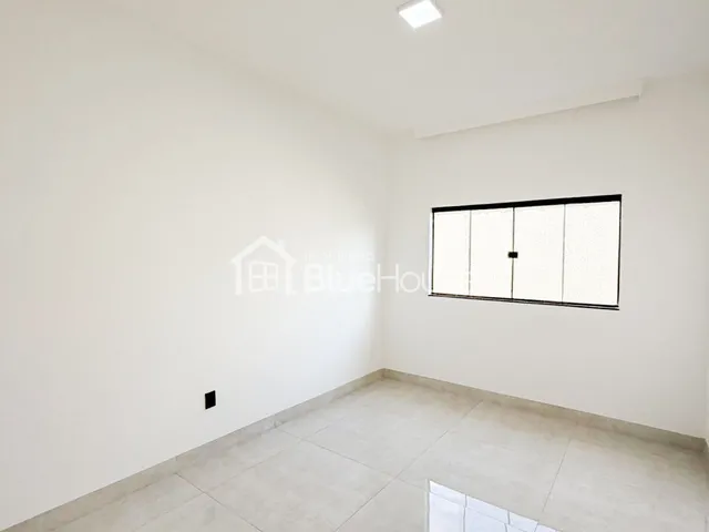Imagem 4: Casa de 3 Quartos sendo 1 suíte em acabamento Premium no Vila Oliveira - Aparecida de