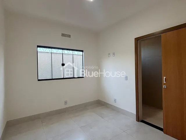 Imagem 1: Casa de 3 Quartos sendo 1 suíte Acabamento Premium no Setor Central - Aparecida de
