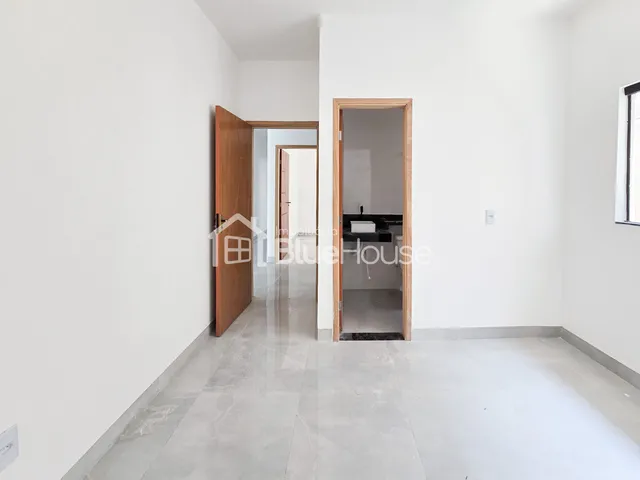 Imagem 5: Casa de 3 Quartos sendo 1 suíte em acabamento Premium no Setor Riviera
