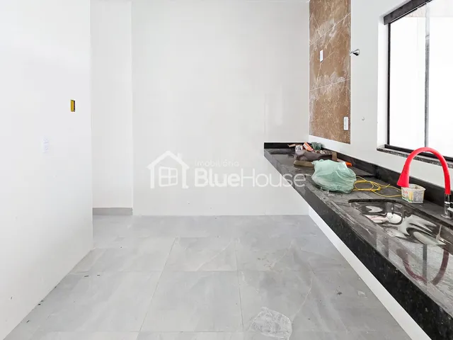 Imagem 3: Casa de 3 Quartos sendo 1 suíte em acabamento Premium no Setor Riviera