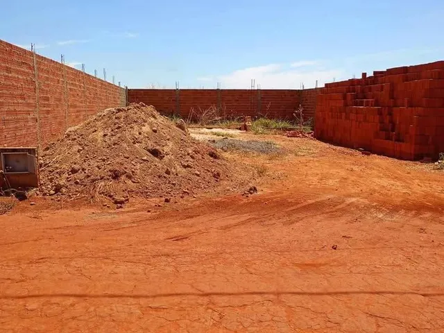 Imagem: O terreno possui 225m² de Área e está localizado em