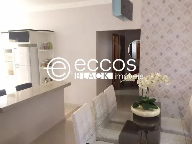 Imagem: Casa para Aluguel, 3 Quartos, 1 Suíte