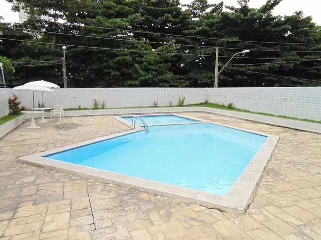Imagem: O apartamento possui 4 Dormitórios, 2 Suítes, 1 Banheiro,