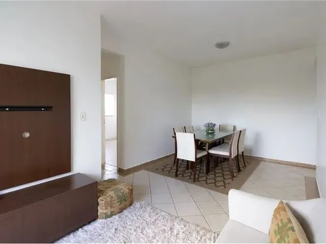 Imagem 11: Encantador Apartamento de 2 Quartos com Varanda e Lazer Completo no Condomínio