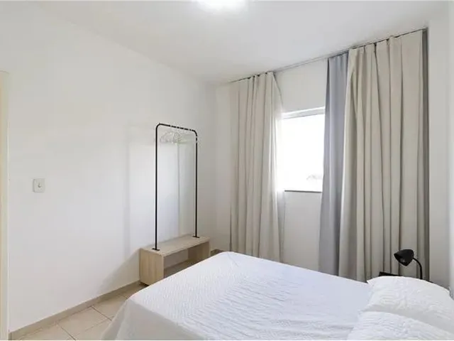 Imagem 3: Encantador Apartamento de 2 Quartos com Varanda e Lazer Completo no Condomínio