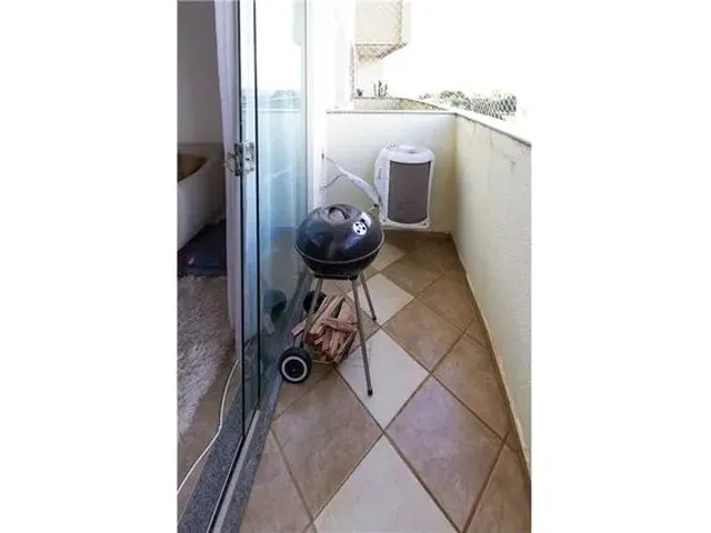 Imagem 8: Encantador Apartamento de 2 Quartos com Varanda e Lazer Completo no Condomínio