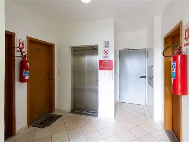 Imagem 5: Encantador Apartamento de 2 Quartos com Varanda e Lazer Completo no Condomínio