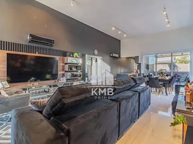 Imagem 2: Casa com 2 Dormitórios para Alugar, 190 M² por R$ 1.200,00/Dia - Alphaville