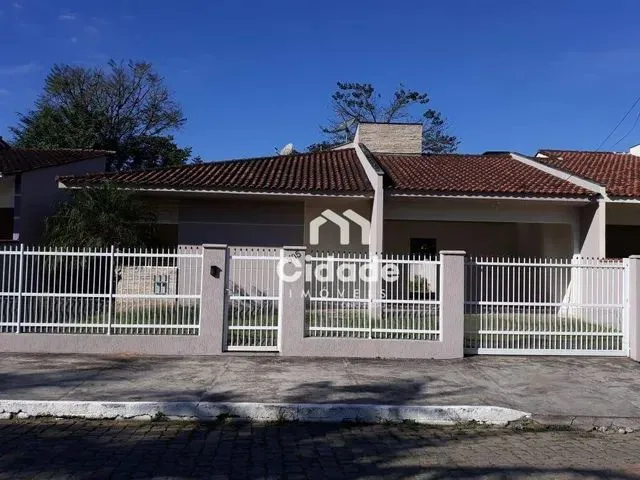 Imagem: Casa com 1 Suíte 2 Dormitórios para