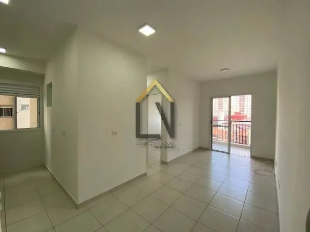 Imagem: O apartamento possui 2 Dormitórios, 1 Suíte, 2 Banheiros,