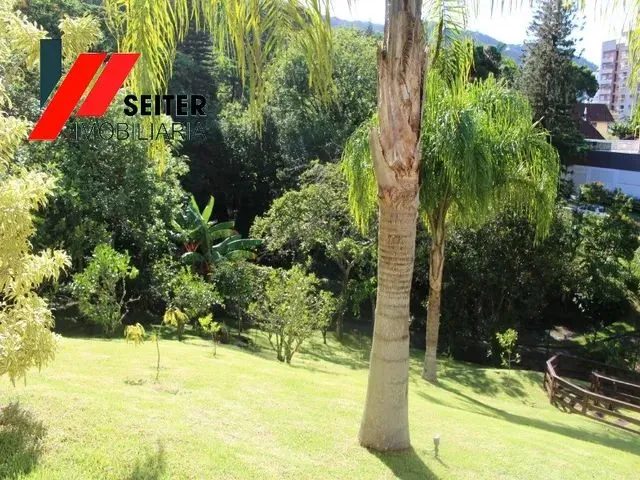 Imagem 3: Cobertura de 3 Suites Locação Itacorubi Florianopolis 227M 6 Vagas de Garagem