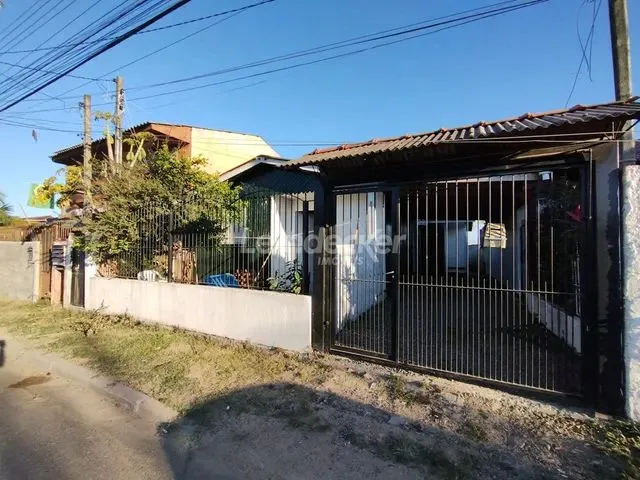 Imagem 1: Porto Alegre - Casa Padrão - Restinga