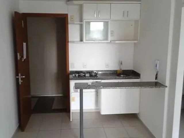 Imagem: A kitnet possui 1 Dormitório, 1 Banheiro, 1 Vaga na