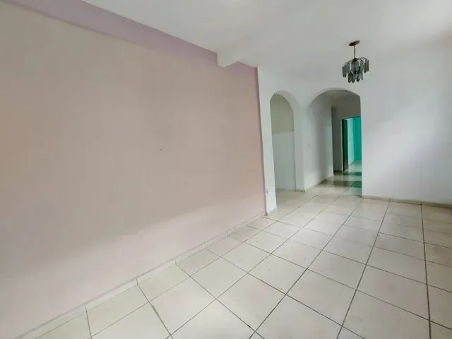 Imagem: Casa com 3 Dormitórios para Alugar em Belo